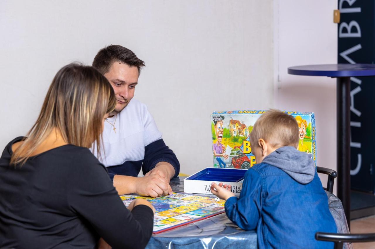 Audotel Carcassonne Ngoại thất bức ảnh