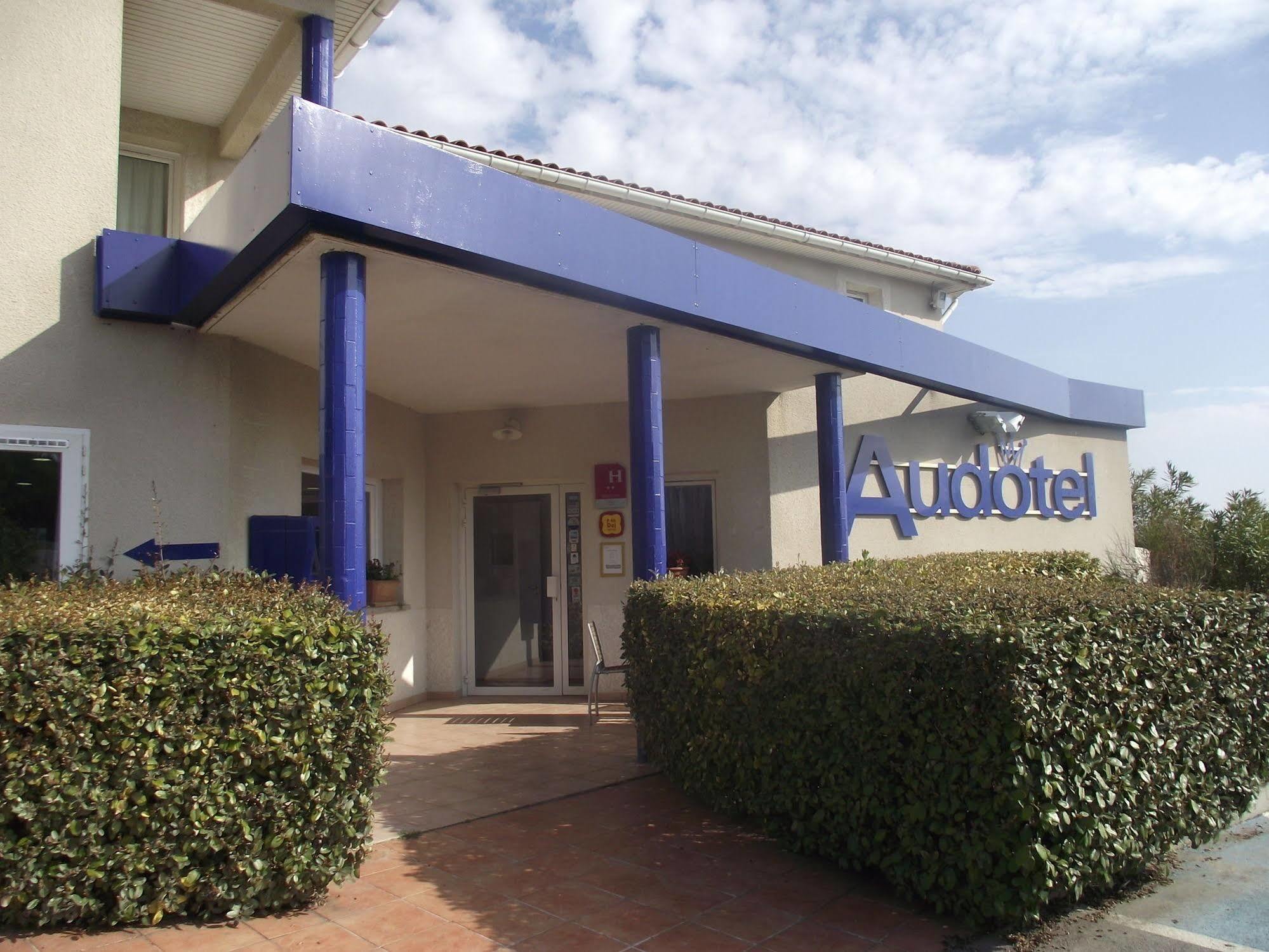 Audotel Carcassonne Ngoại thất bức ảnh